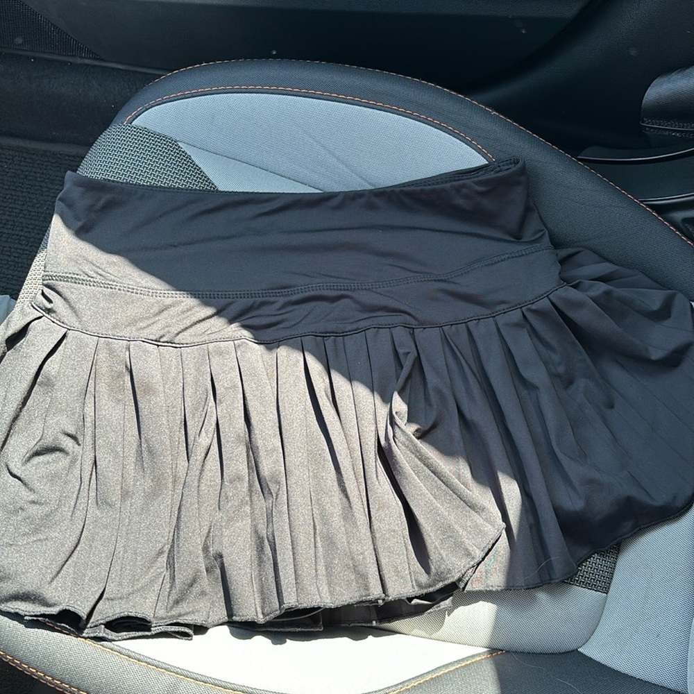 Goldhinge medium back tennis skirt